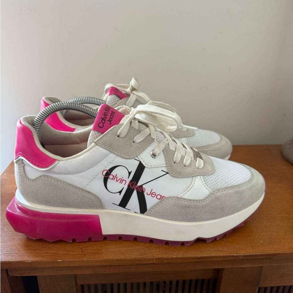 Calvin Klein White and Pink Sneakers Magalee Women’s size 10